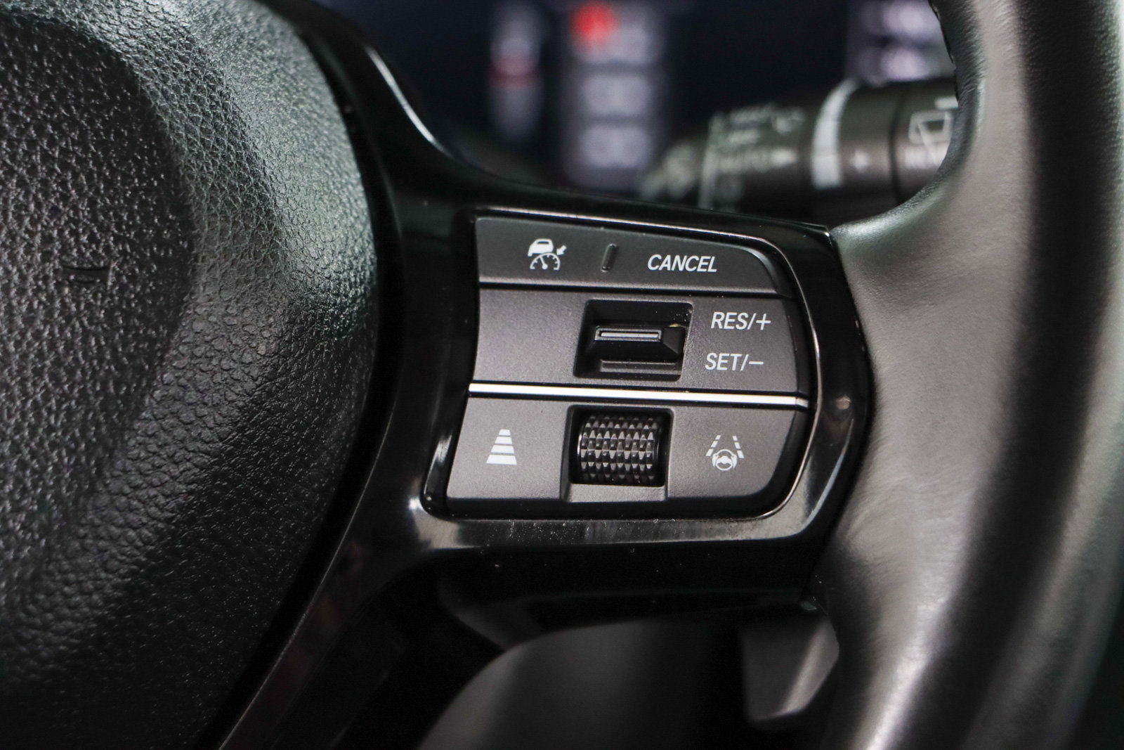 Used 2025 Honda Pilot Elite image 14