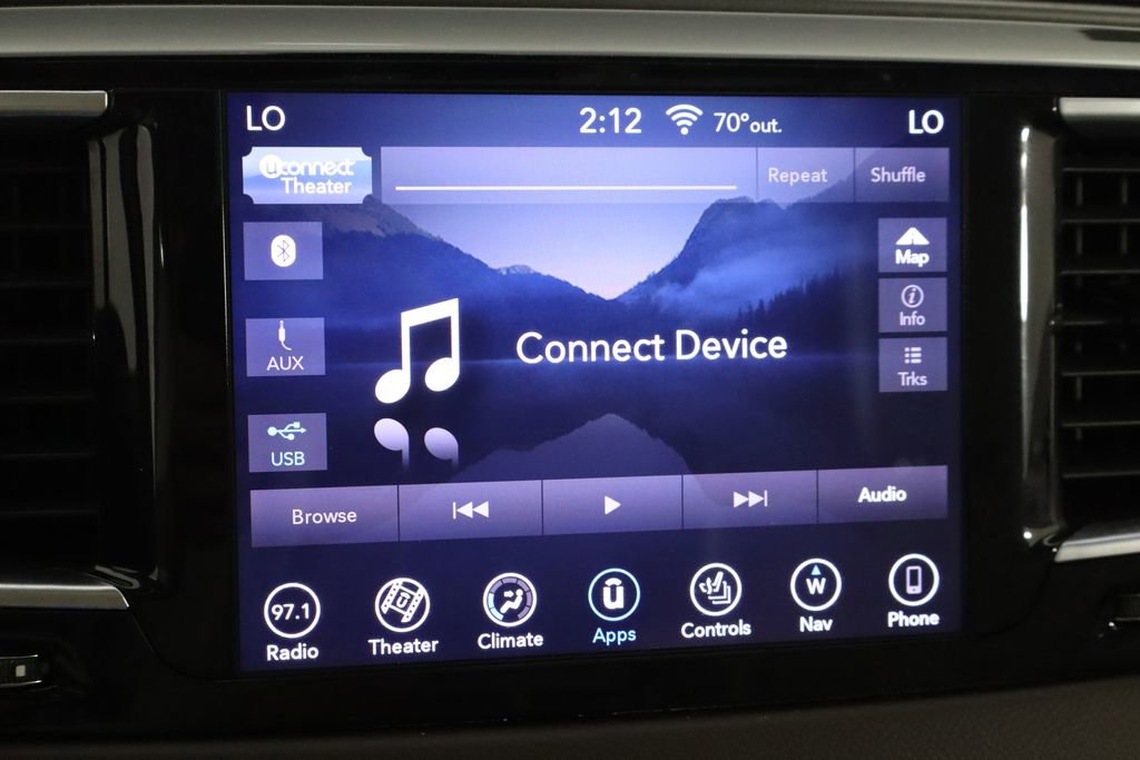 Used 2018 Chrysler Pacifica Touring-L Plus w/ Tire & Wheel Group image 38