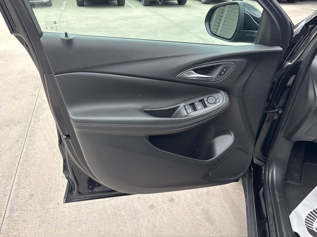 Used 2025 Buick Encore GX Preferred image 10