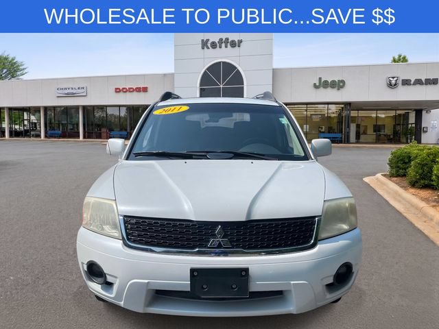 Used 2011 Mitsubishi Endeavor SE FWD image 3