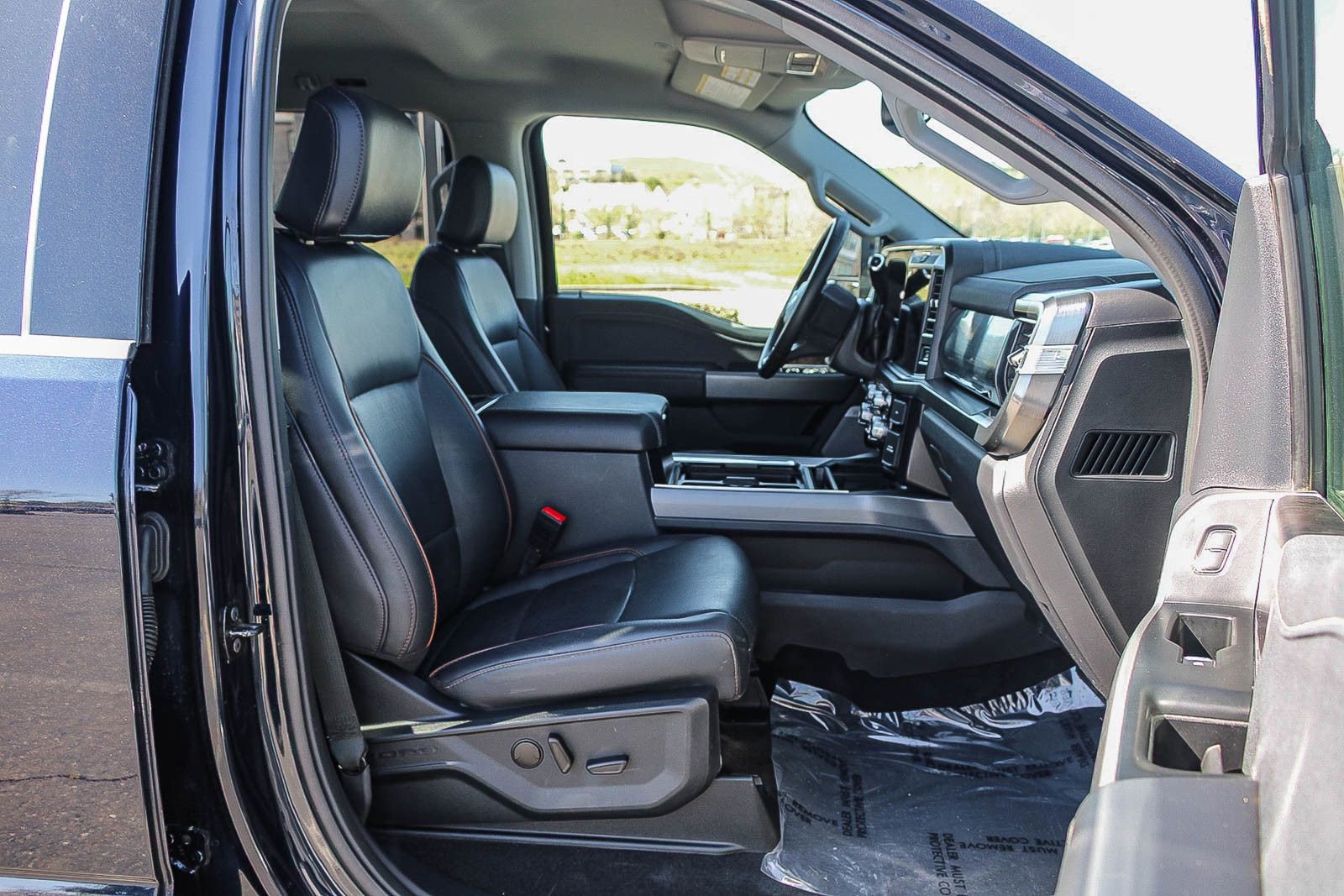 Used 2025 Ford F250 Lariat AWD/4WD image 16