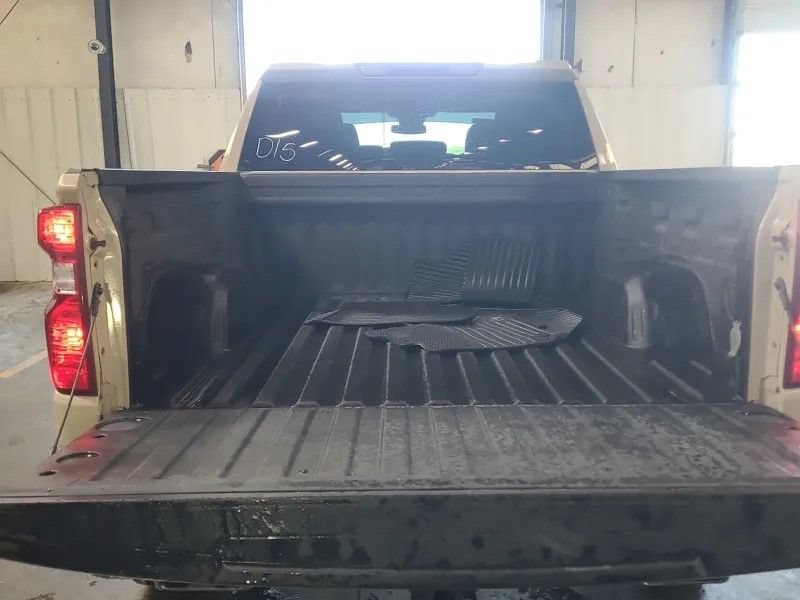 Used 2022 Chevrolet Silverado 1500 Custom Trail Boss AWD/4WD image 12
