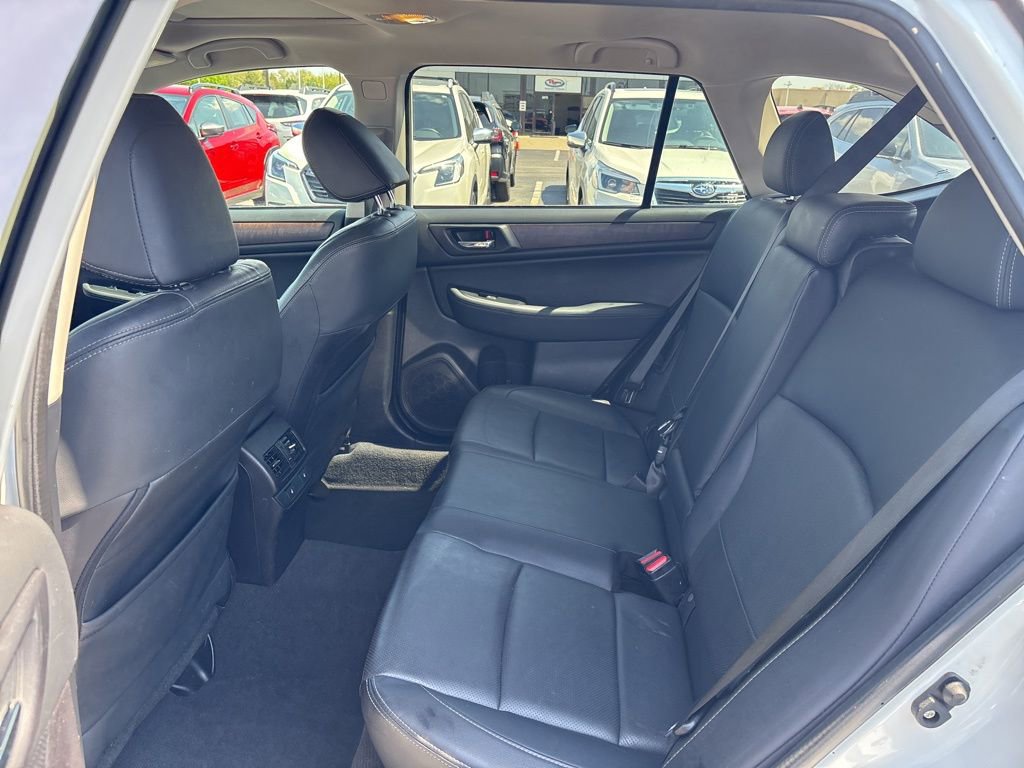 Used 2017 Subaru Outback 2.5i Limited w/ Popular Package #5 AWD/4WD image 12