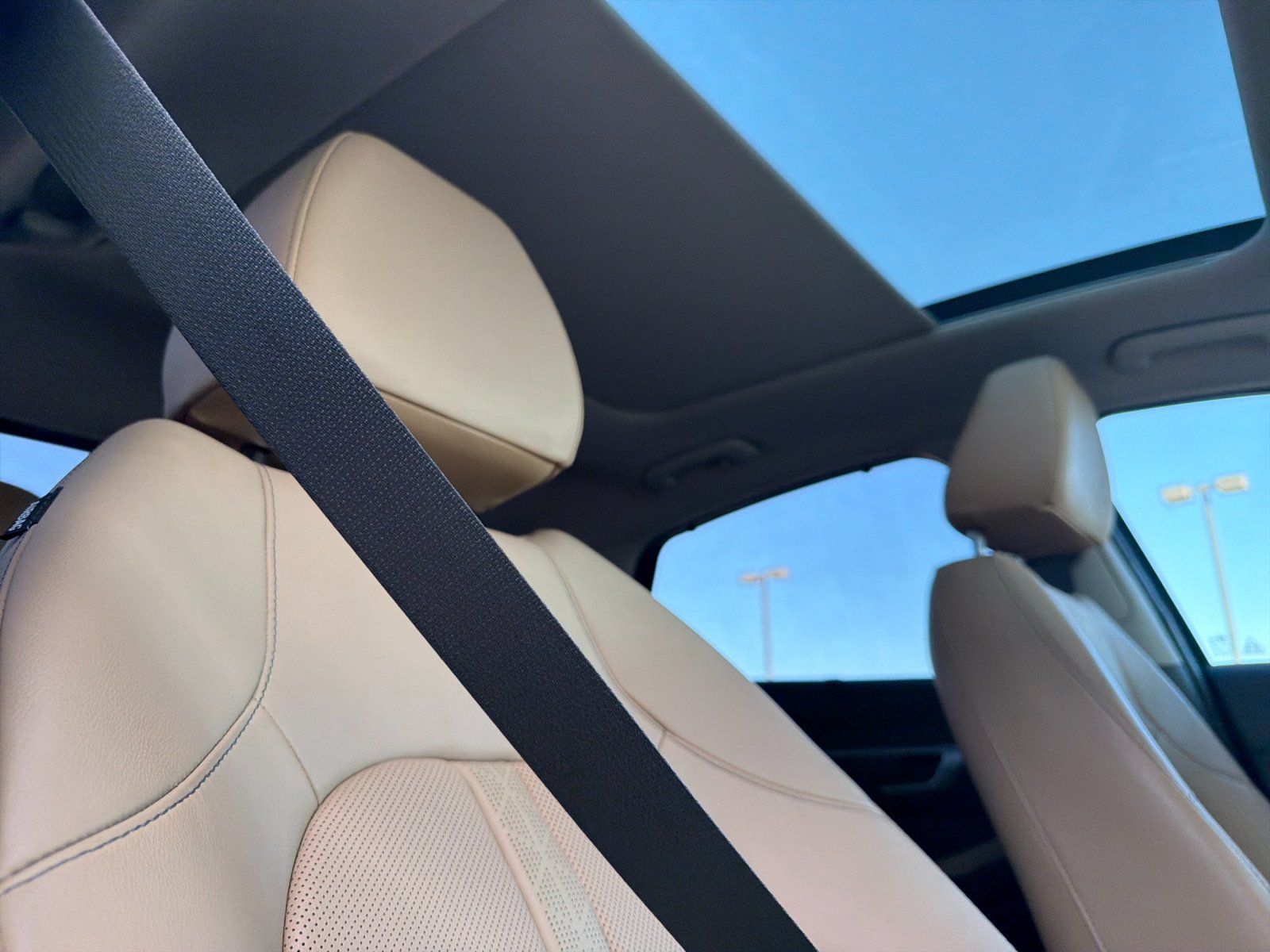 Used 2025 Hyundai Sonata Limited FWD image 16