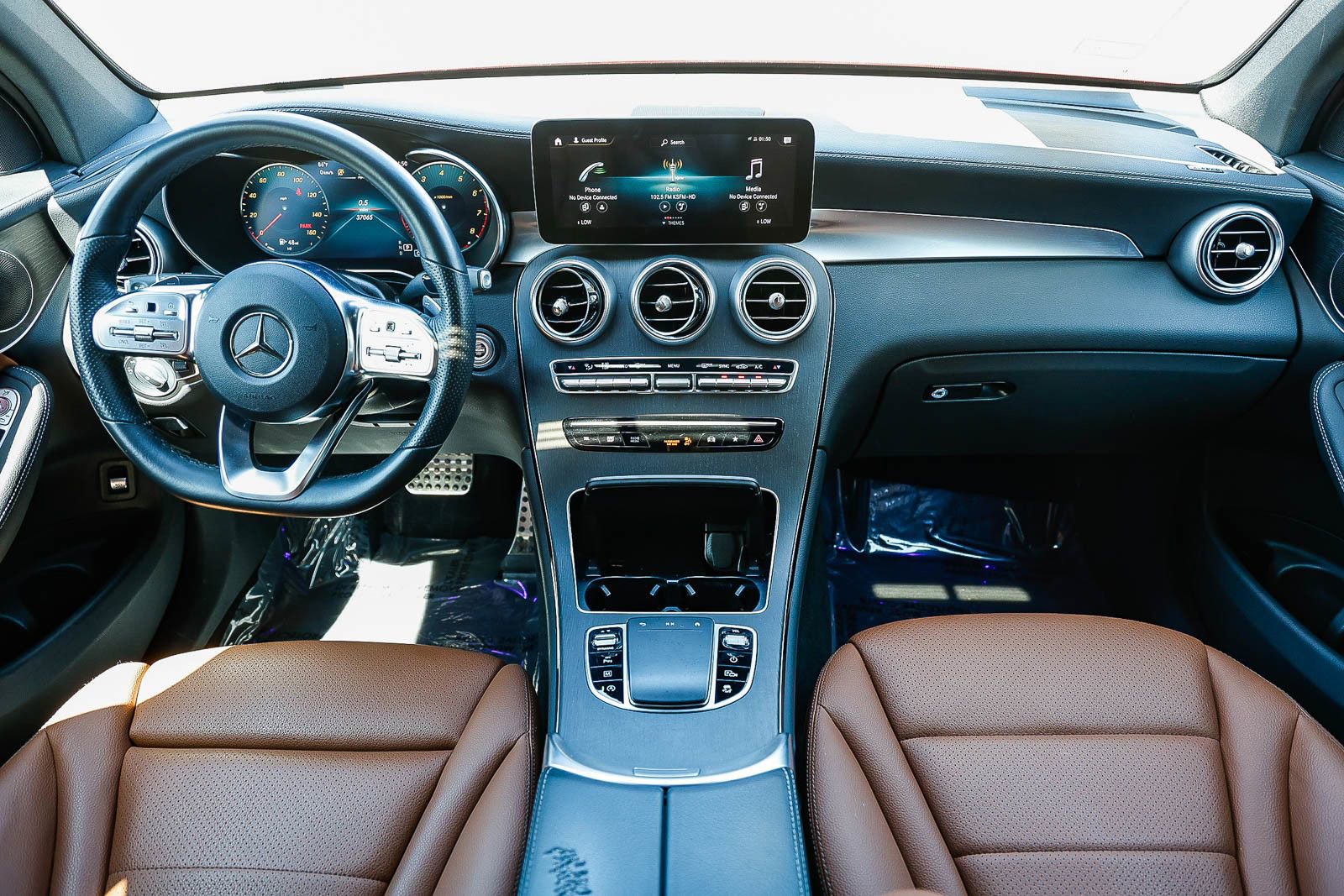 Used 2022 Mercedes-Benz GLC 300 4MATIC Coupe image 10