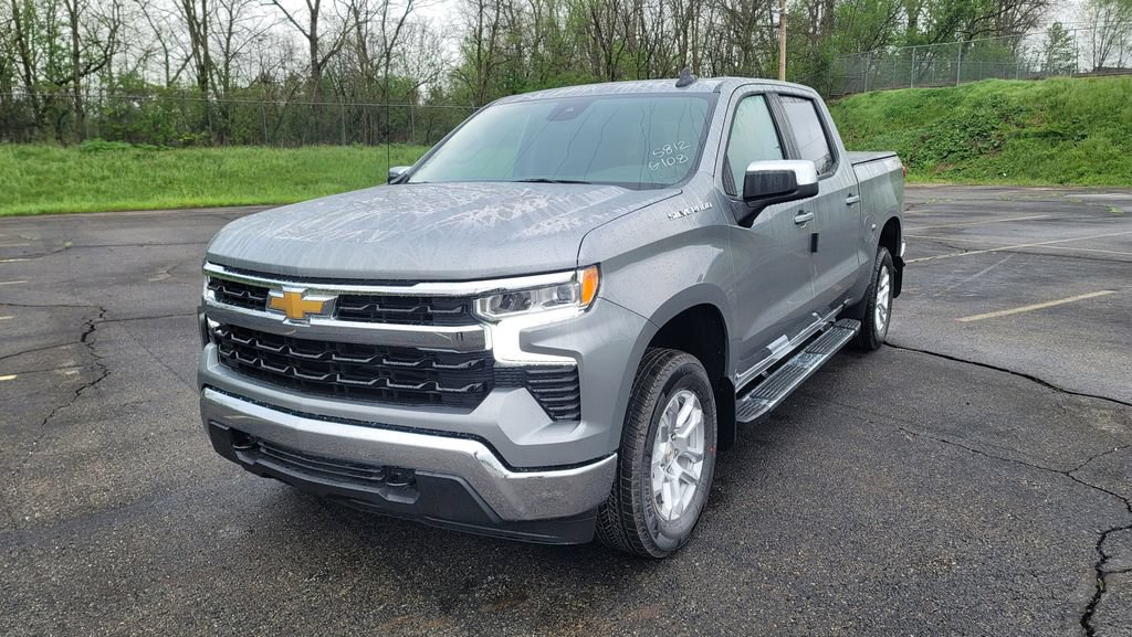 New 2026 Chevrolet Silverado 1500 LT w/ Convenience Package II AWD/4WD image 5
