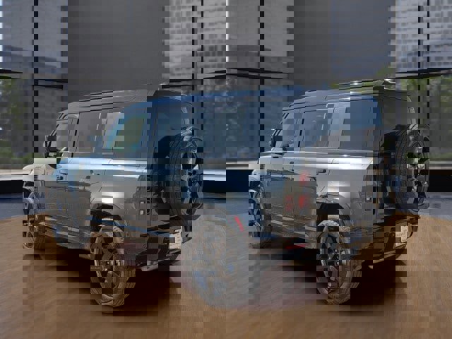 Used 2025 Land Rover Defender 110 X-Dynamic SE image 15