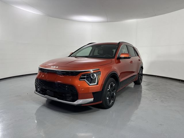 Used 2023 Kia Niro Wind w/ Wind Preserve Package FWD image 2