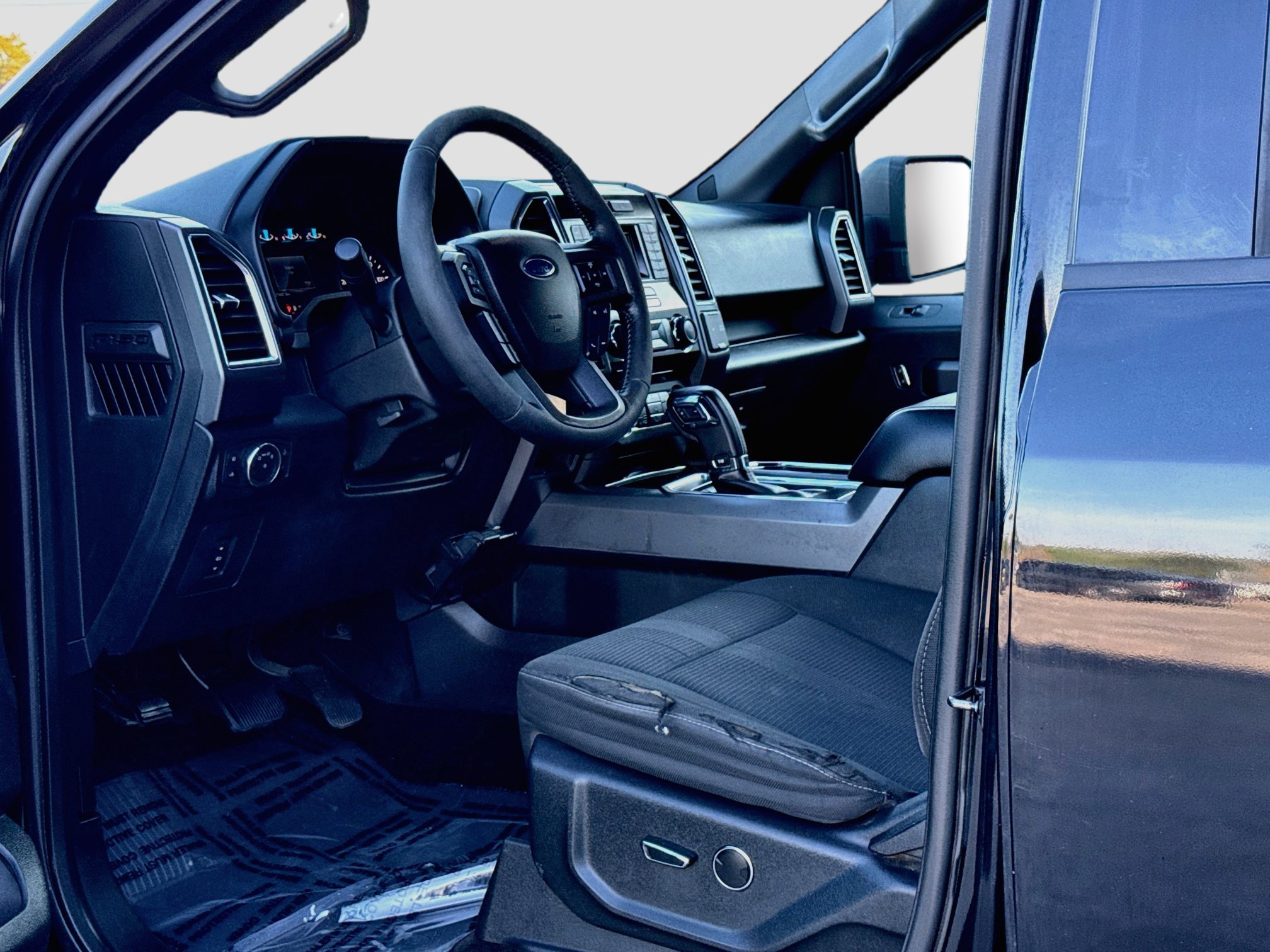 Used 2016 Ford F150 XLT w/ Equipment Group 301A Mid AWD/4WD image 11