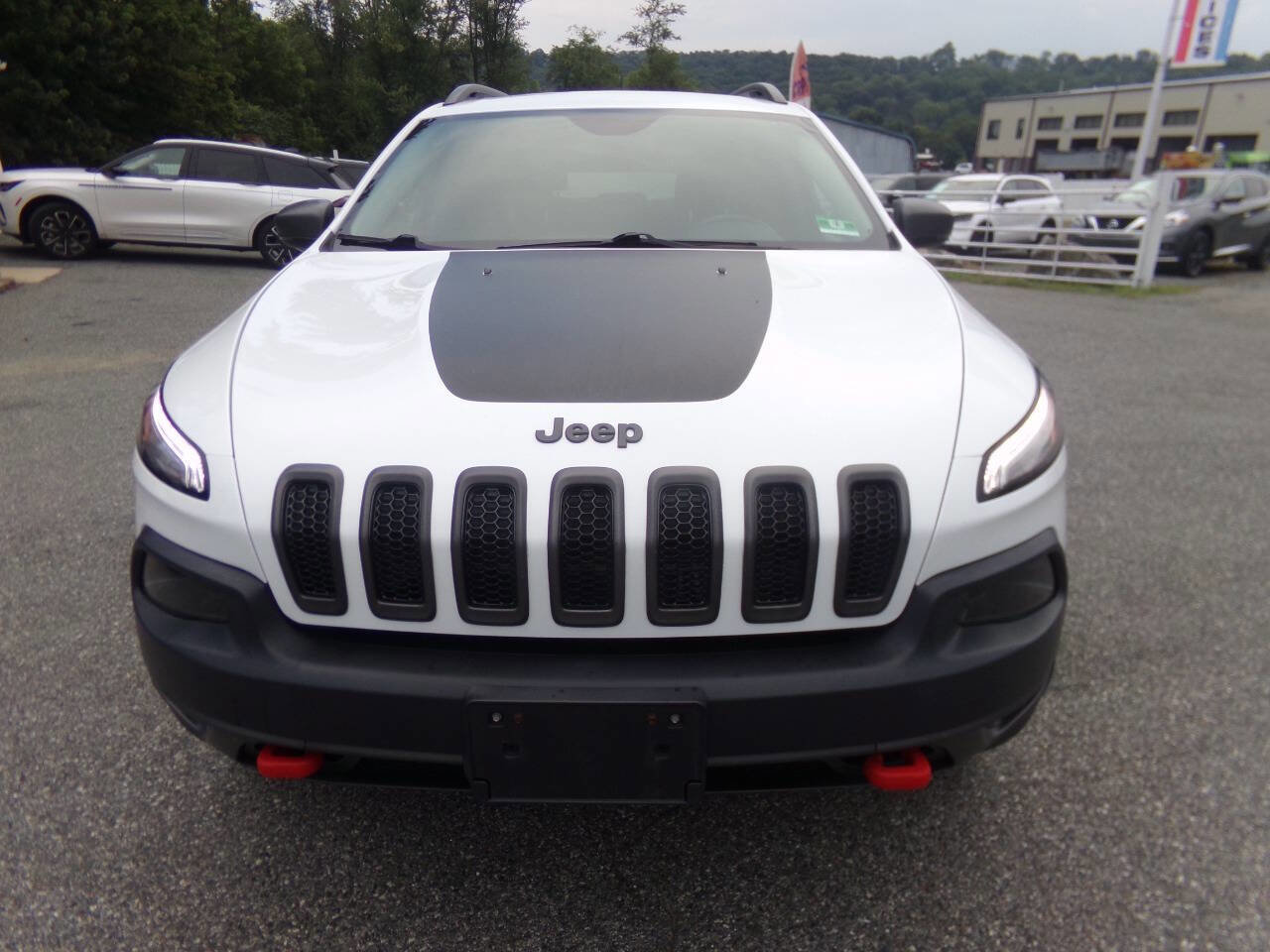 Used 2018 Jeep Cherokee Trailhawk w/ Cold Weather Group image 2