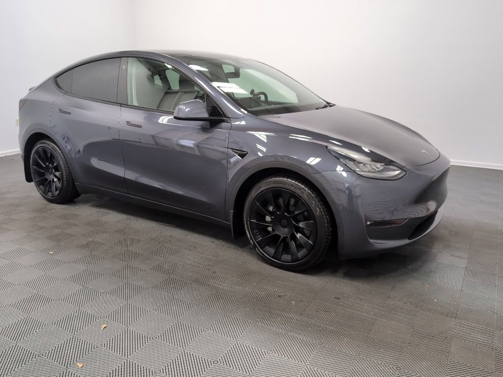Used 2021 Tesla Model Y Long Range AWD/4WD image 3