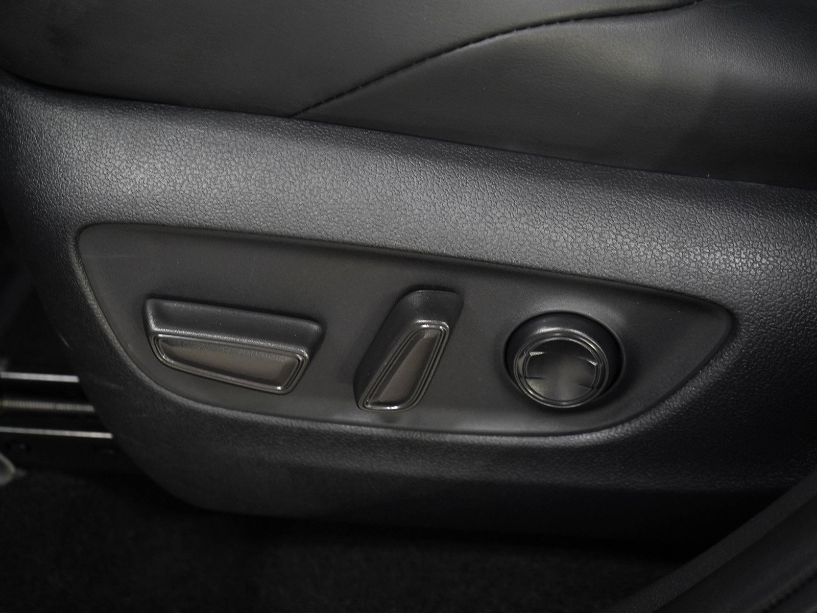 Used 2024 Toyota RAV4 Adventure AWD/4WD image 23