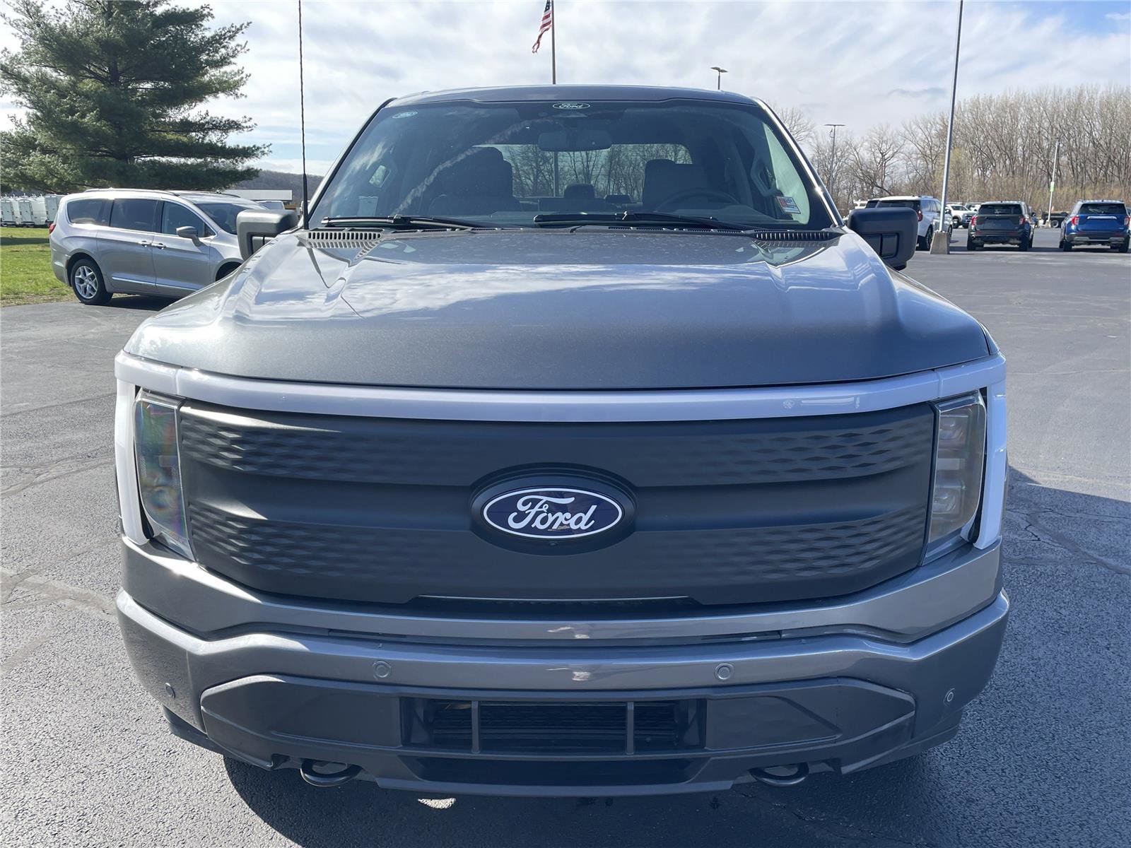 Used 2025 Ford F150 Lightning Flash AWD/4WD image 10