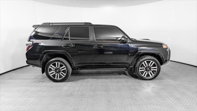 Used 2022 Toyota 4Runner TRD Off-Road Premium AWD/4WD image 9