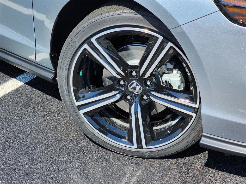 Used 2024 Honda Accord Sport image 17