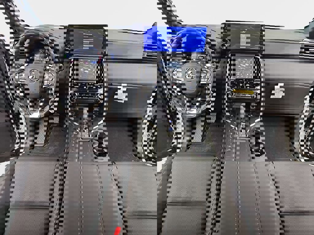 New 2026 Lexus LX 700h Luxury image 9