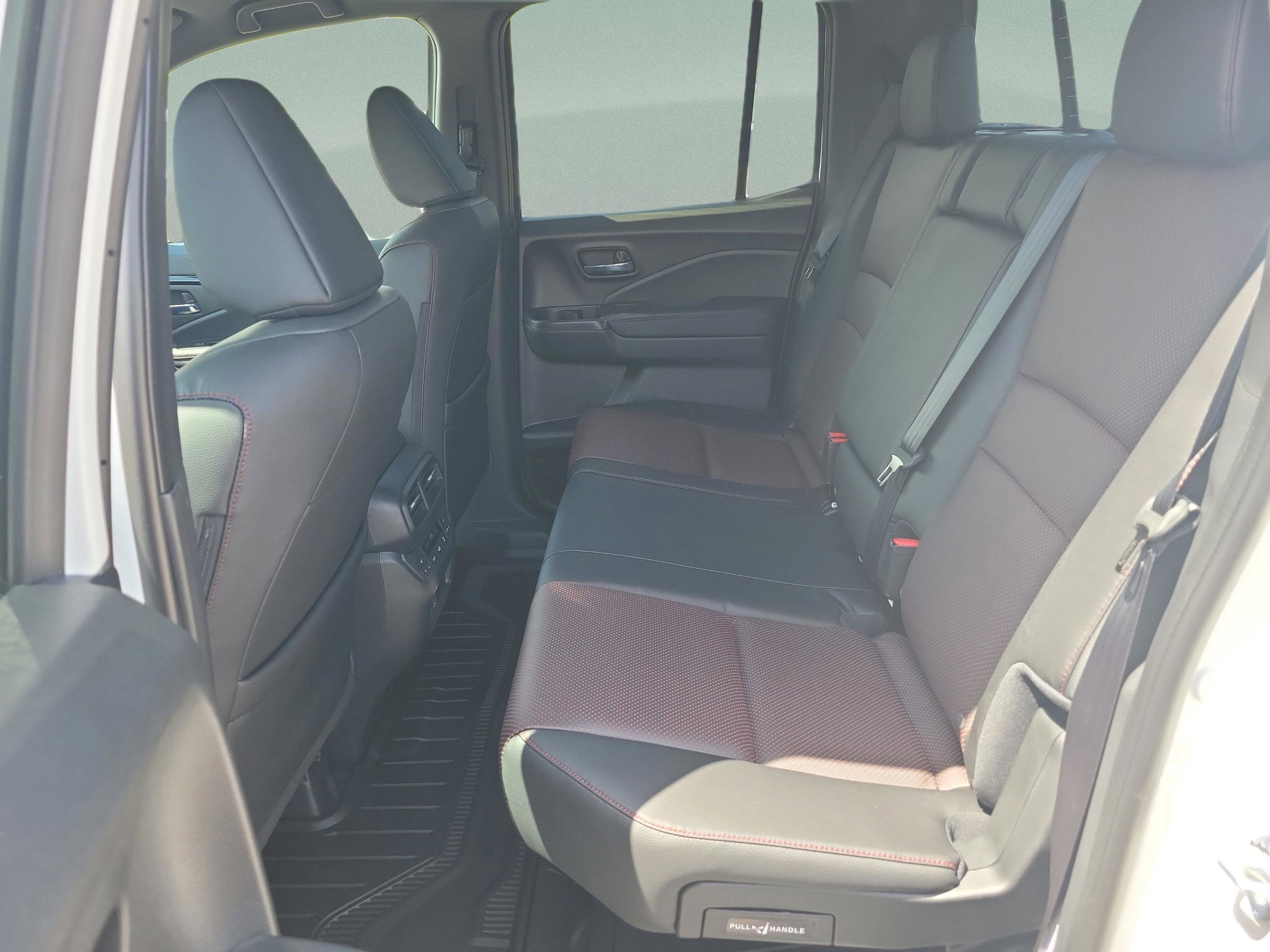 New 2026 Honda Ridgeline Black Edition image 9