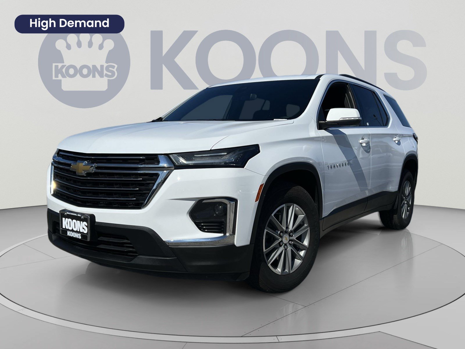 Used 2023 Chevrolet Traverse LT