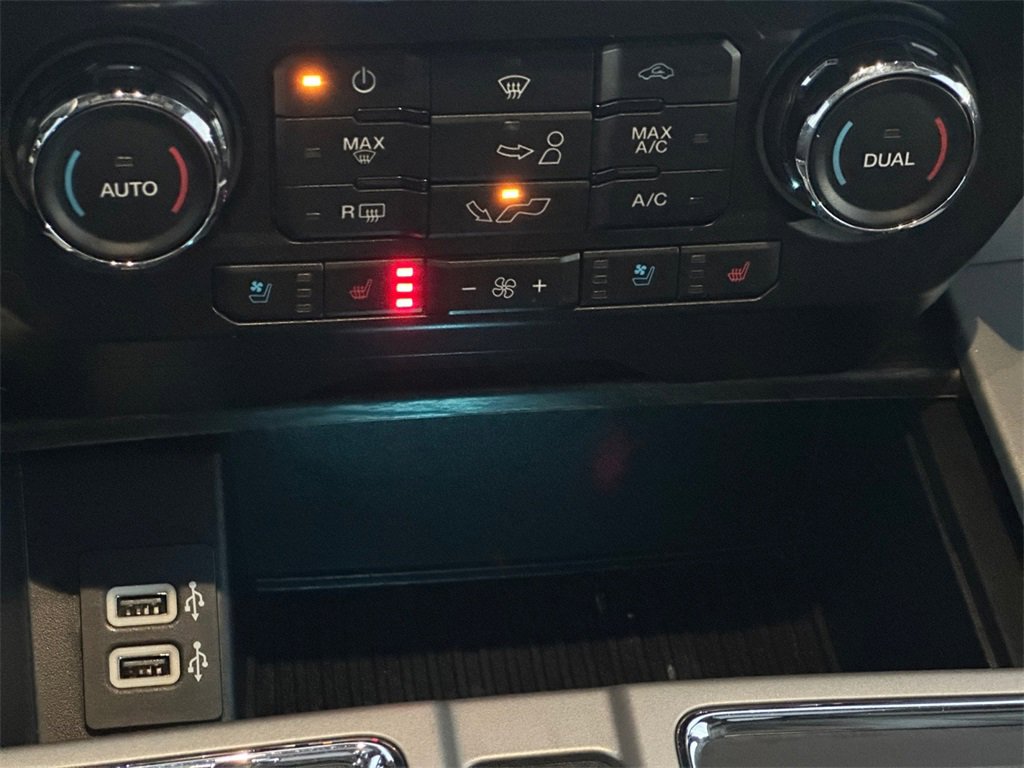 Used 2019 Ford F150 Lariat image 16