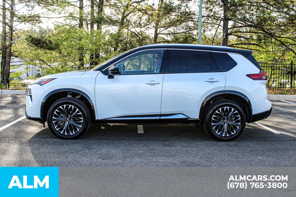 Used 2025 Nissan Rogue Platinum w/ Platinum Premium Package FWD image 7