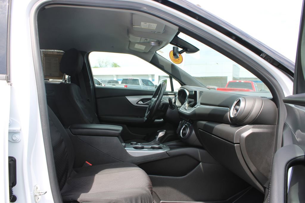 Used 2020 Chevrolet Blazer LT image 28