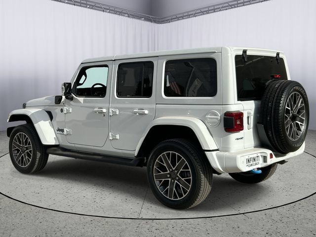 Used 2023 Jeep Wrangler Unlimited Sahara AWD/4WD image 6