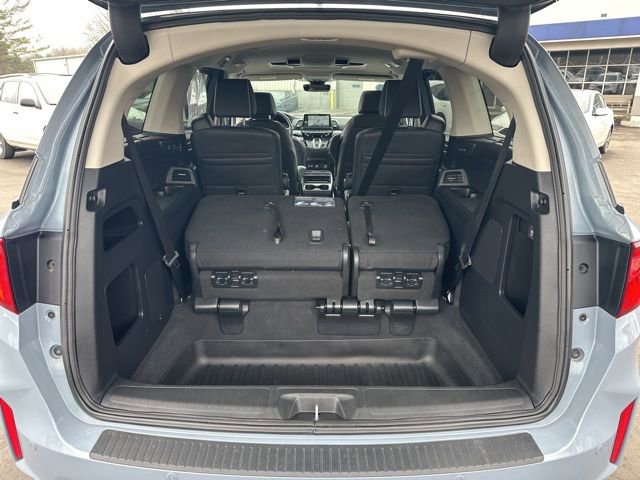 Used 2025 Honda Odyssey Elite image 19