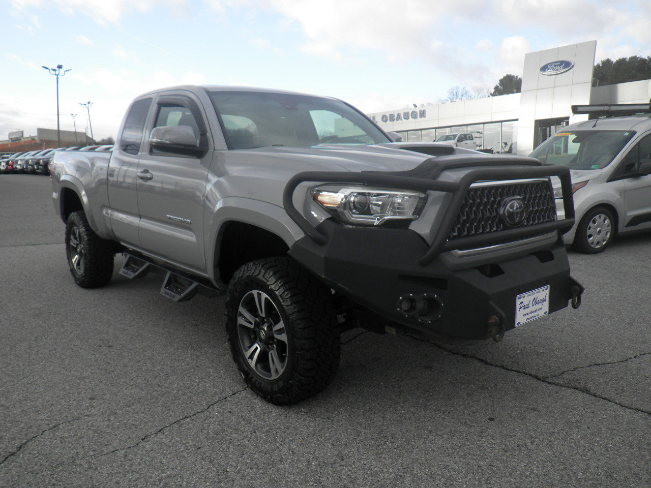 Used 2018 Toyota Tacoma TRD Sport image 1