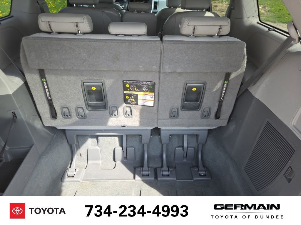 Used 2020 Toyota Sienna XLE FWD image 21