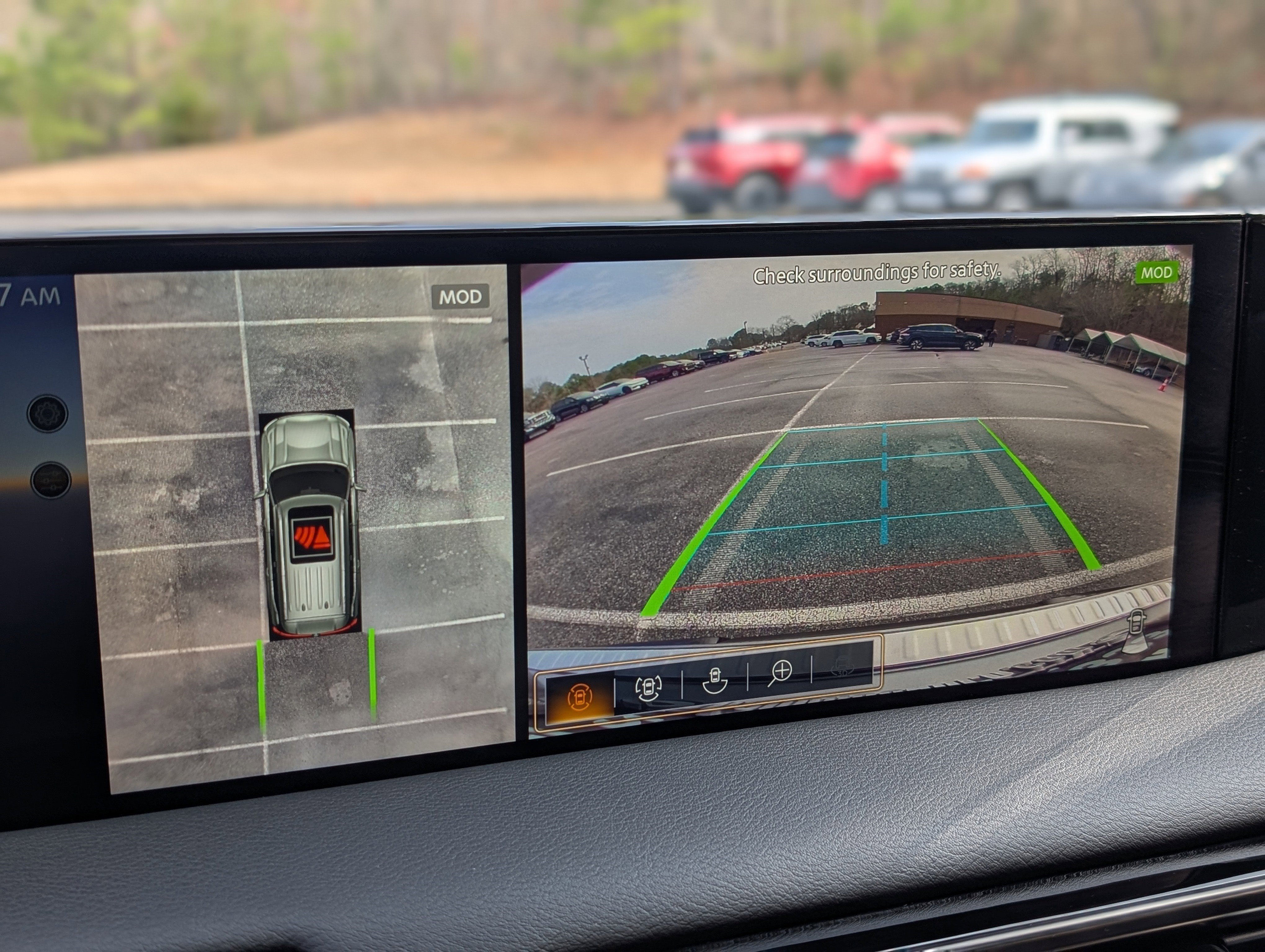 Used 2025 Nissan Armada PRO-4X w/ Pro-4X Premium Package image 29