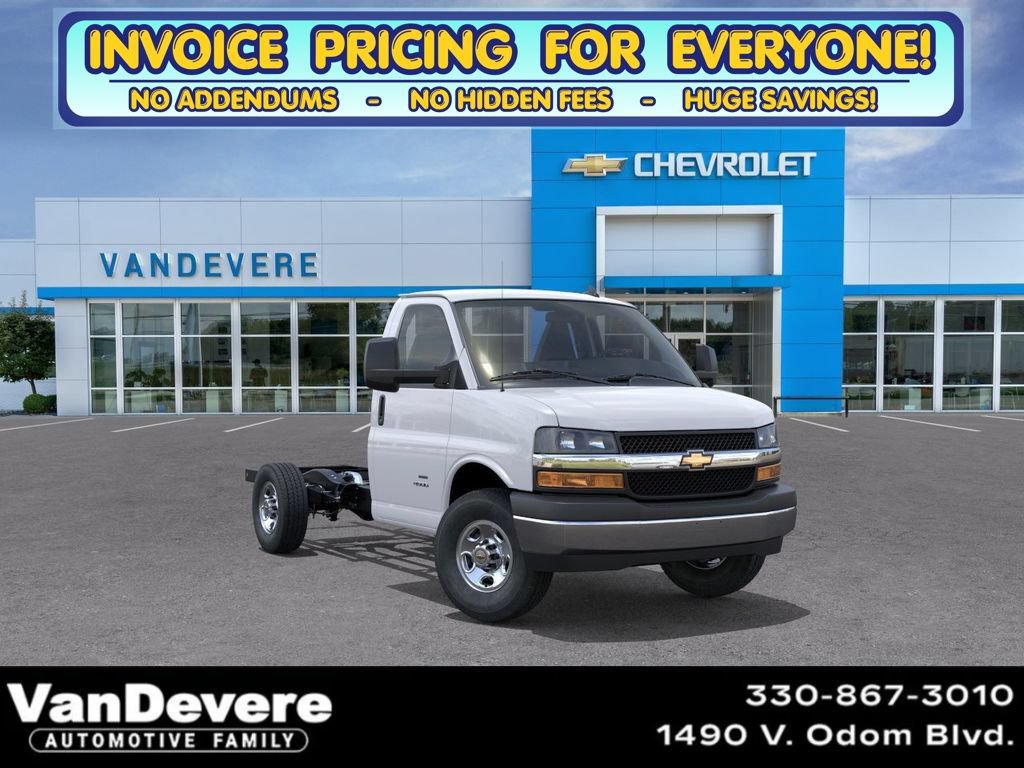 New 2026 Chevrolet Express 3500 w/ Power Convenience Package