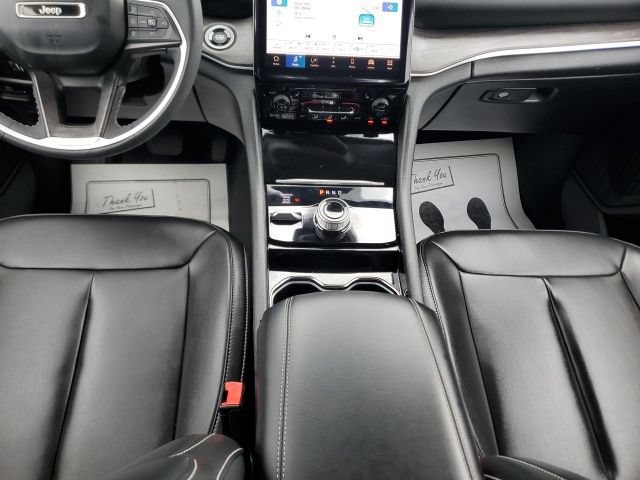 Used 2023 Jeep Grand Cherokee Limited AWD/4WD image 21