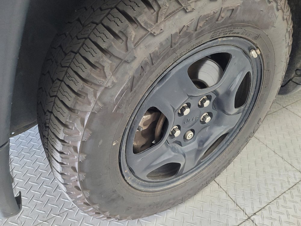 Used 2019 Jeep Compass Sport FWD image 31