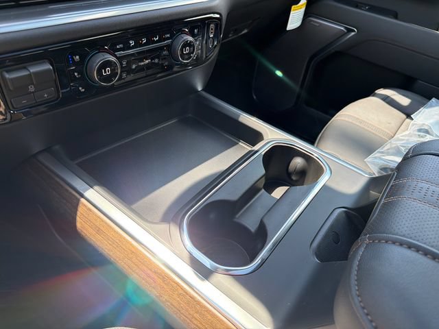 New 2026 Chevrolet Silverado 2500 High Country w/ High Country Premium Package AWD/4WD image 35