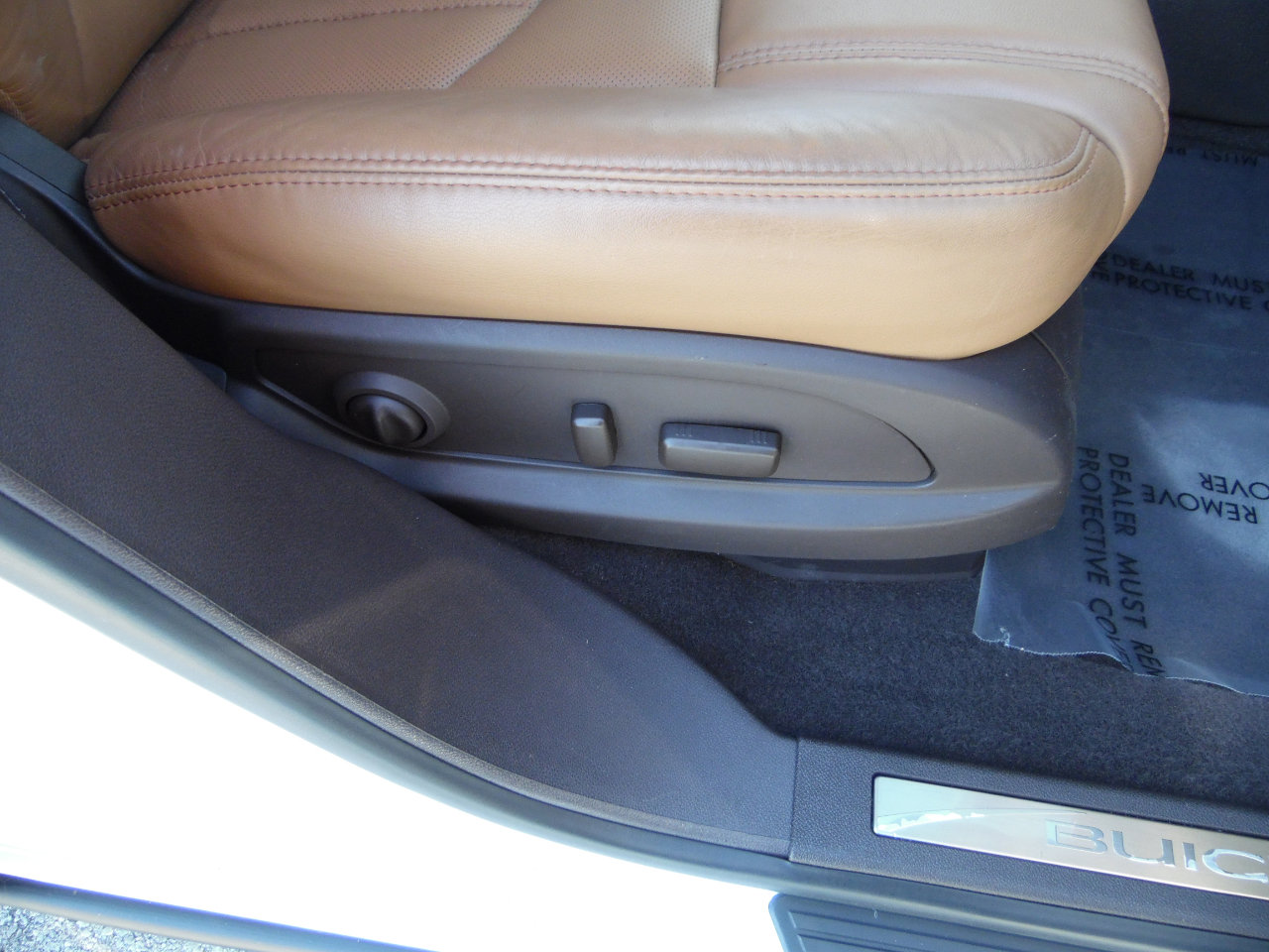 Used 2017 Buick Enclave Leather image 17