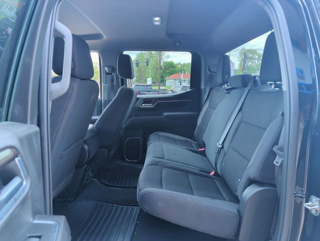 Used 2022 Chevrolet Silverado 1500 LT AWD/4WD image 23