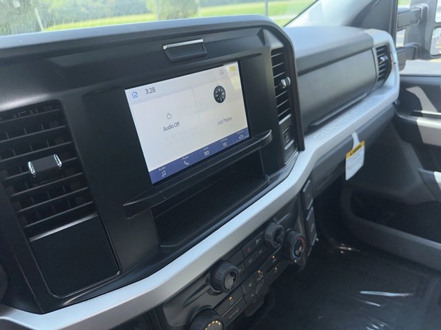 New 2025 Ford F250 XLT image 27
