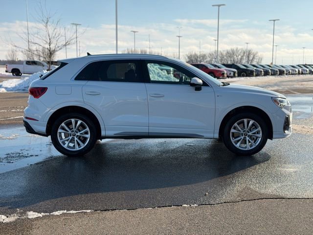 Used 2025 Audi Q3 2.0T Premium image 6