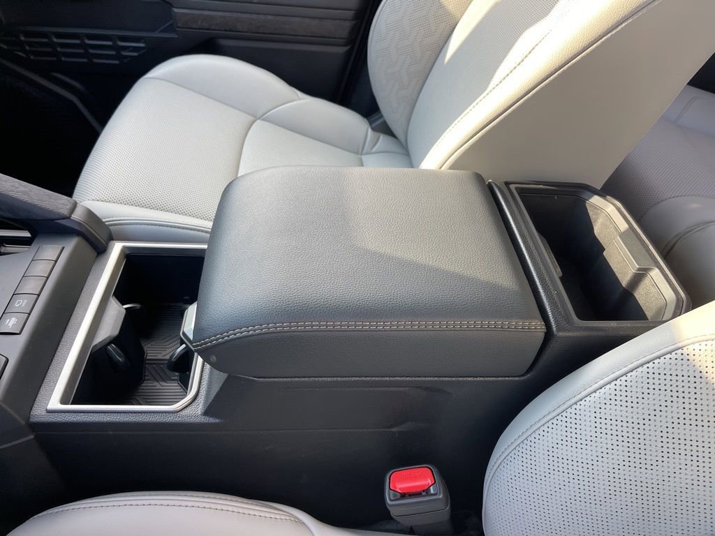 Used 2025 Toyota Tacoma Limited image 16