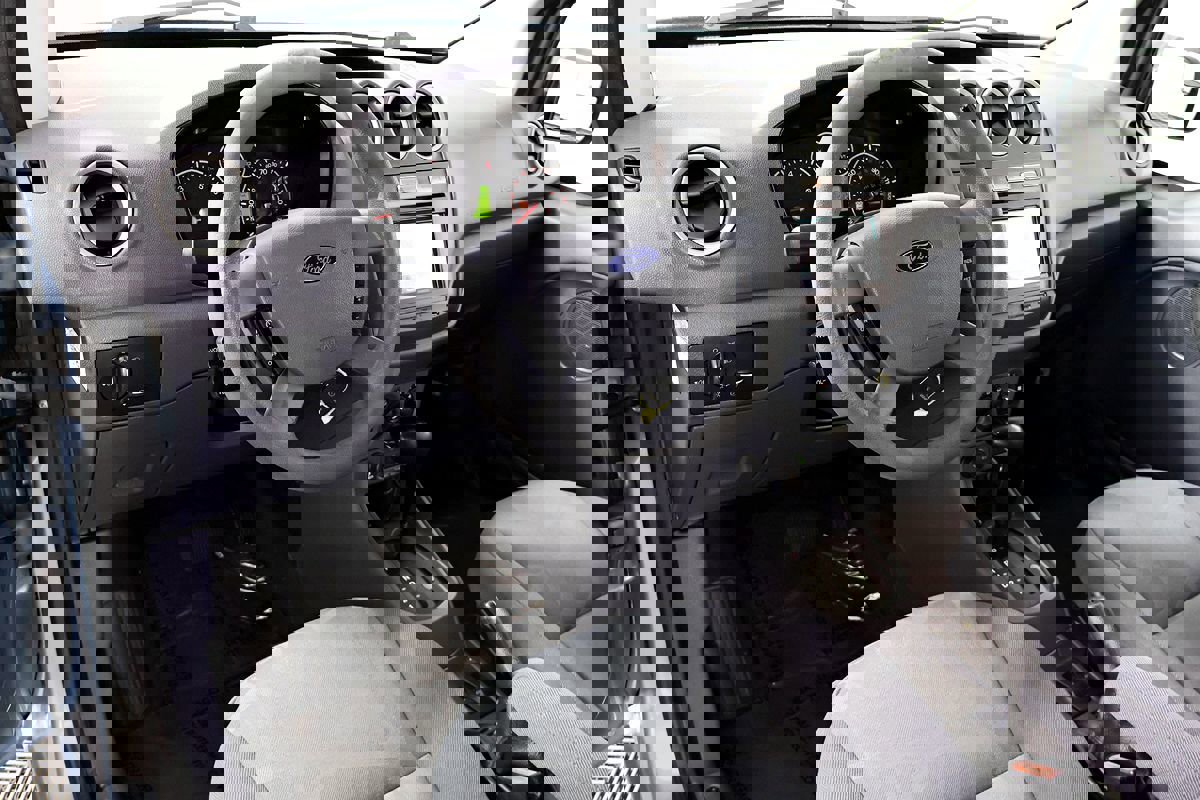 Used 2012 Ford Transit Connect XLT Premium image 17