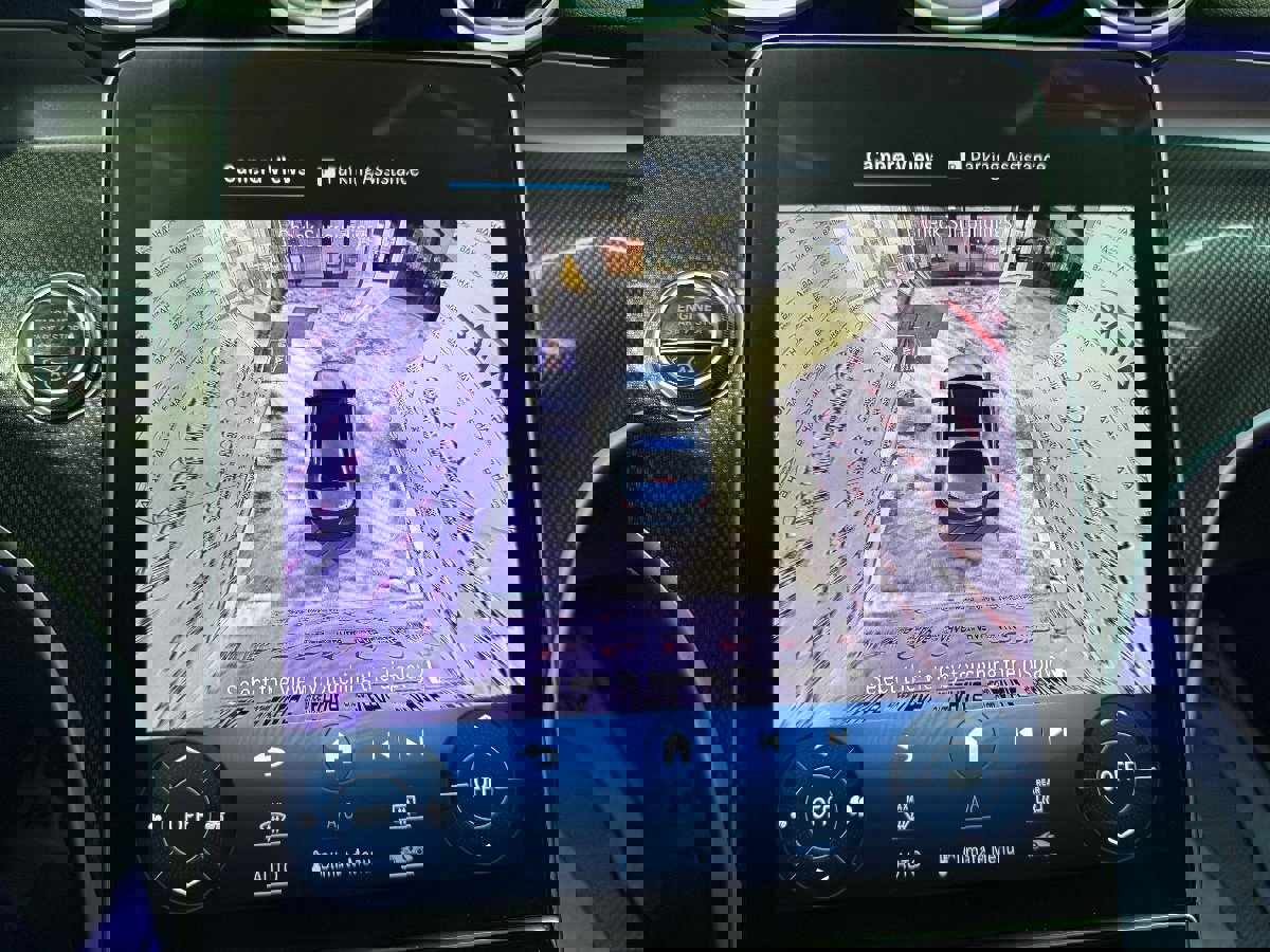 Used 2023 Mercedes-Benz C 300 4MATIC Sedan w/ Exclusive Trim Package image 33