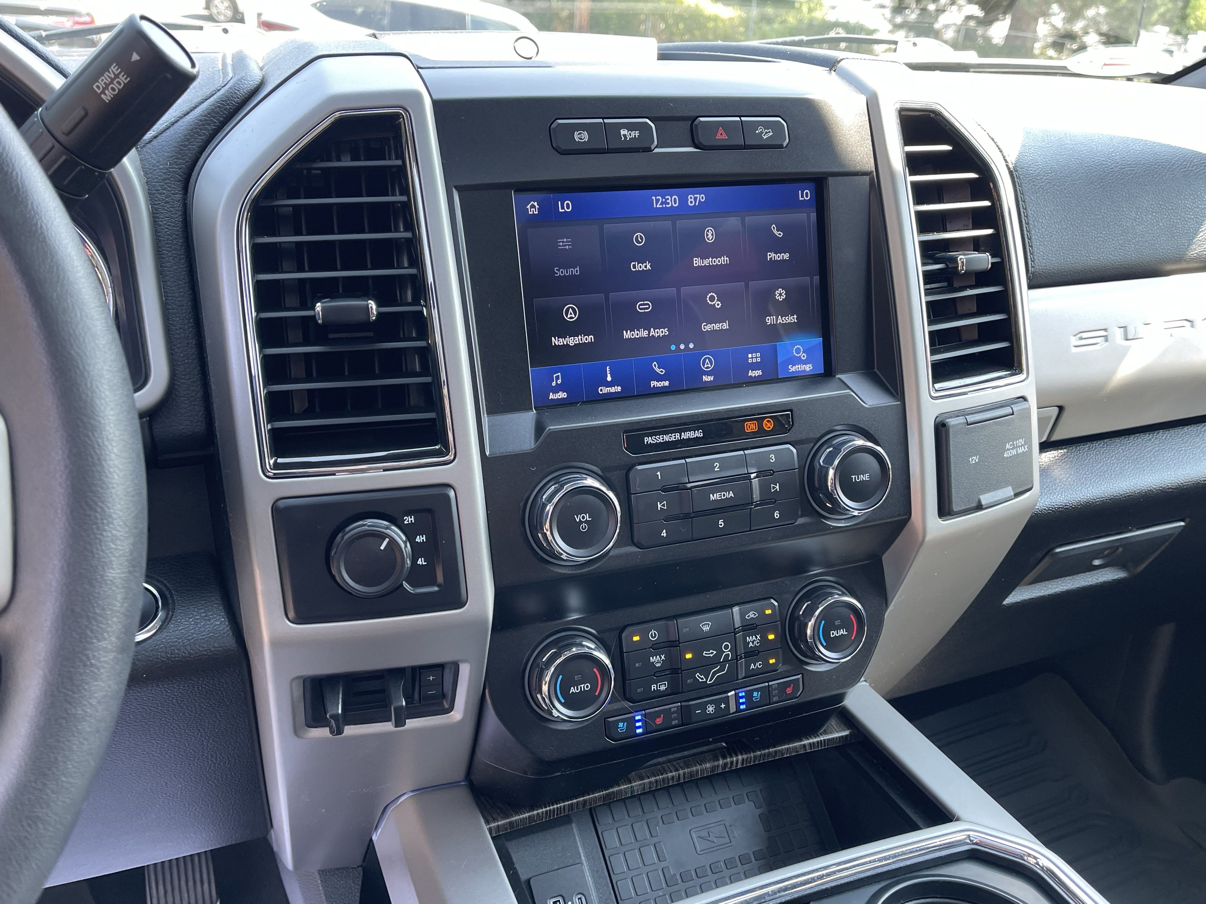 Used 2021 Ford F350 Lariat w/ Lariat Ultimate Package AWD/4WD image 24