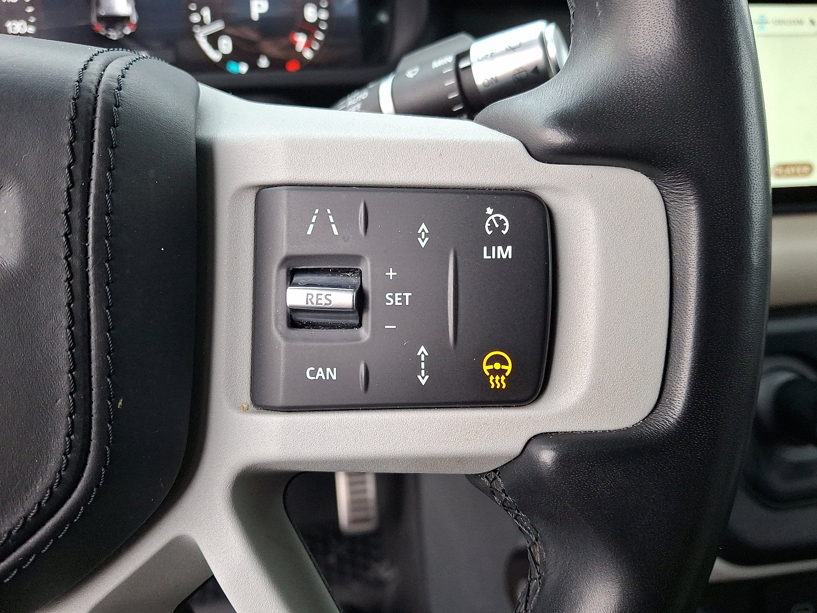 Used 2020 Land Rover Defender 110 HSE image 22