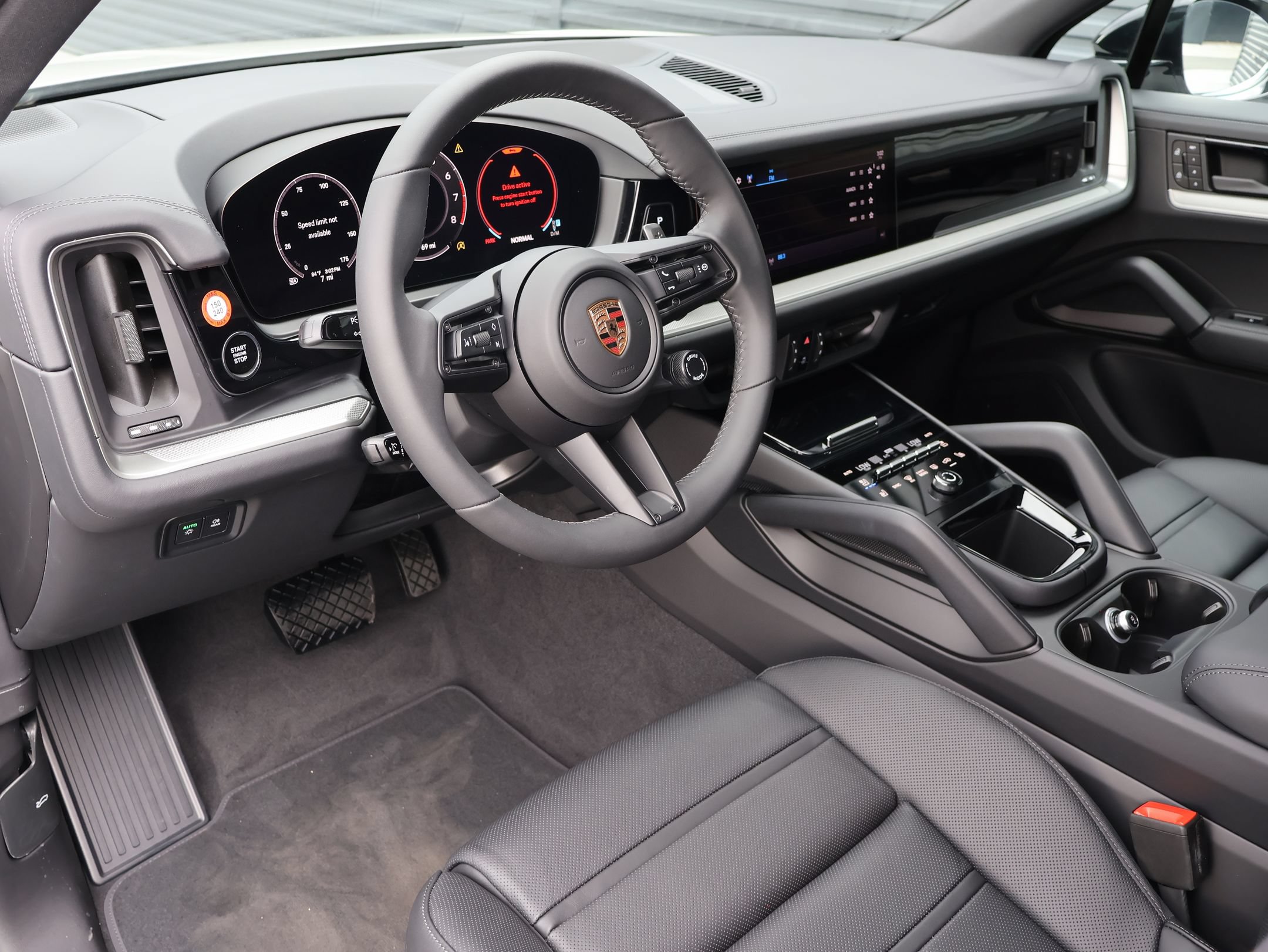 New 2026 Porsche Cayenne AWD/4WD image 4