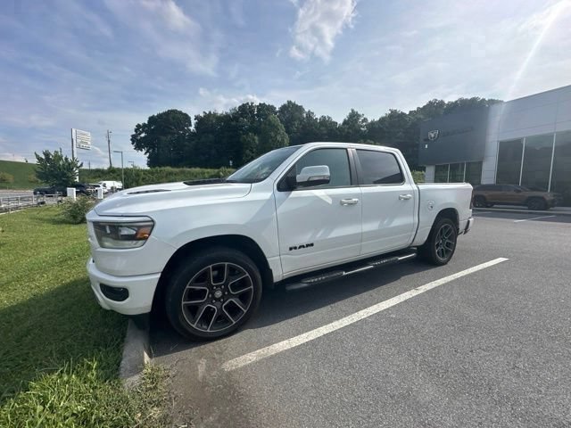 Used 2020 RAM 1500 Sport w/ Level 2 Equipment Goup w/2_L AWD/4WD image 3