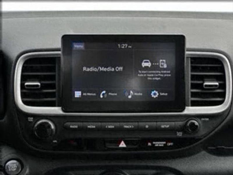 New 2025 Hyundai Venue SEL image 19