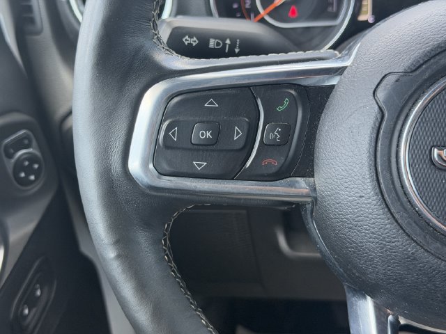 Used 2019 Jeep Wrangler Unlimited Sahara AWD/4WD image 28