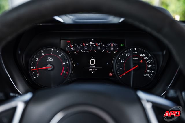Used 2020 Chevrolet Camaro SS RWD image 11