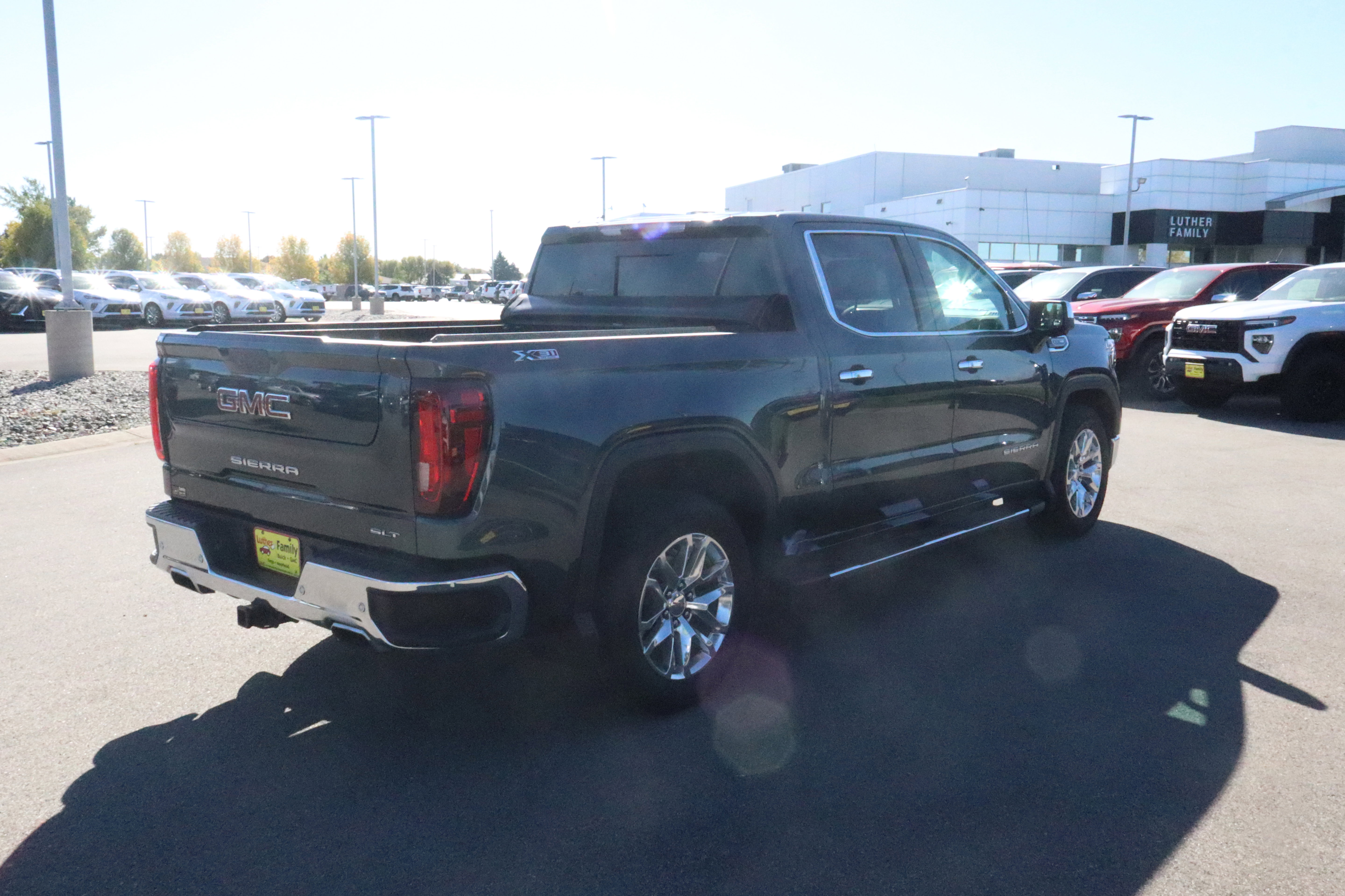 Used 2021 GMC Sierra 1500 SLT w/ SLT Premium Plus Package image 7