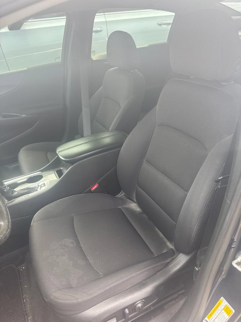 Used 2022 Chevrolet Malibu LT FWD image 18